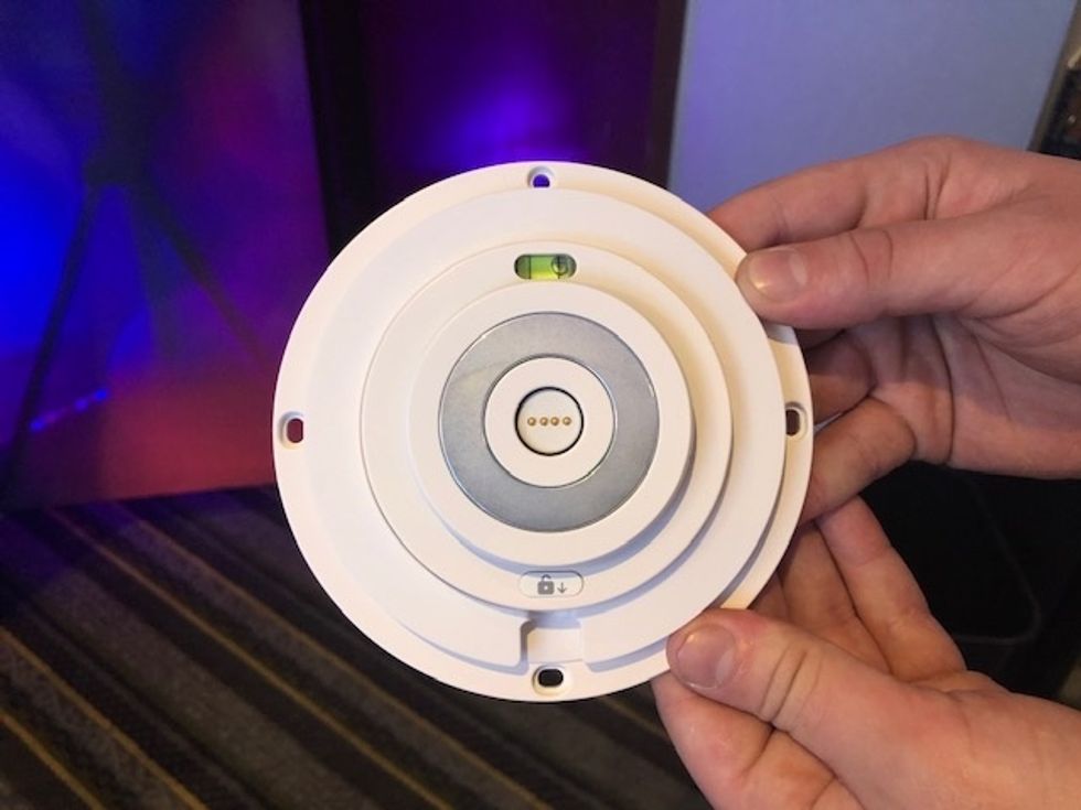 The wall mount for Lenovo Smart Frame