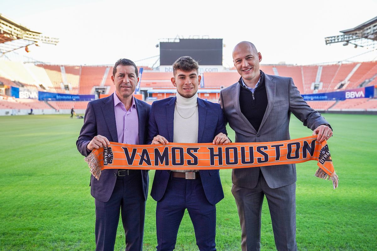 Soccer Report: Dynamo sign Academy prodigy, Dash trade Ohai, Ronaldo scores hat-trick