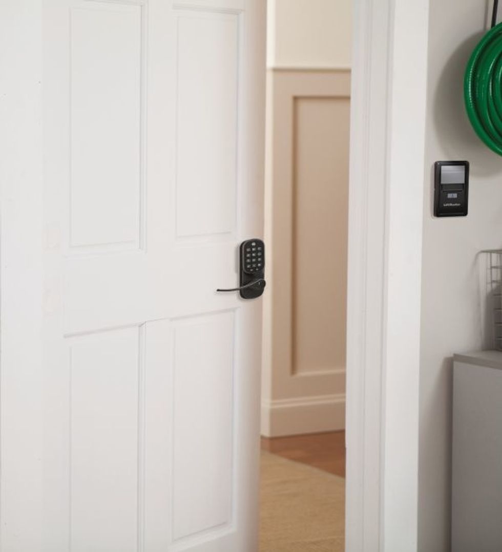 The Yale|LiftMaster Smart Keypad Lever lock