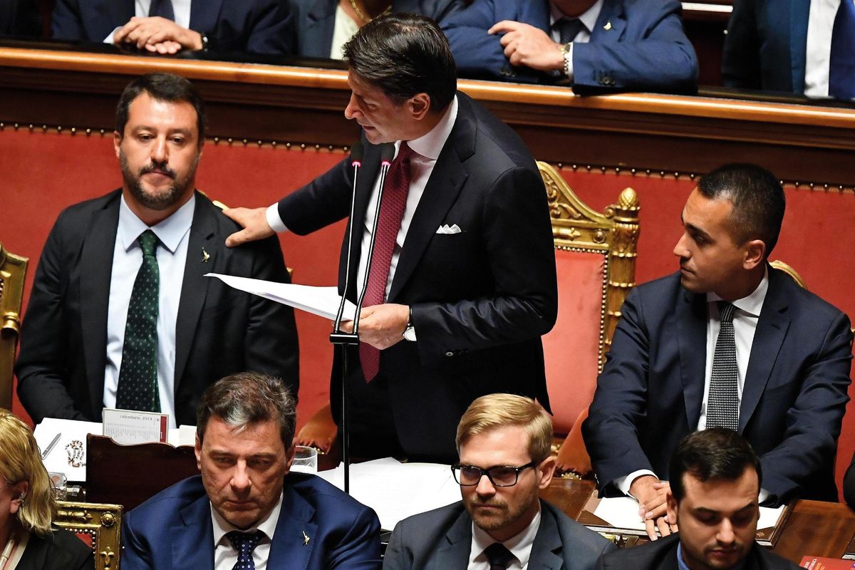 Paura di cadere: il governo rinvia tutto, anche il voto su Salvini
