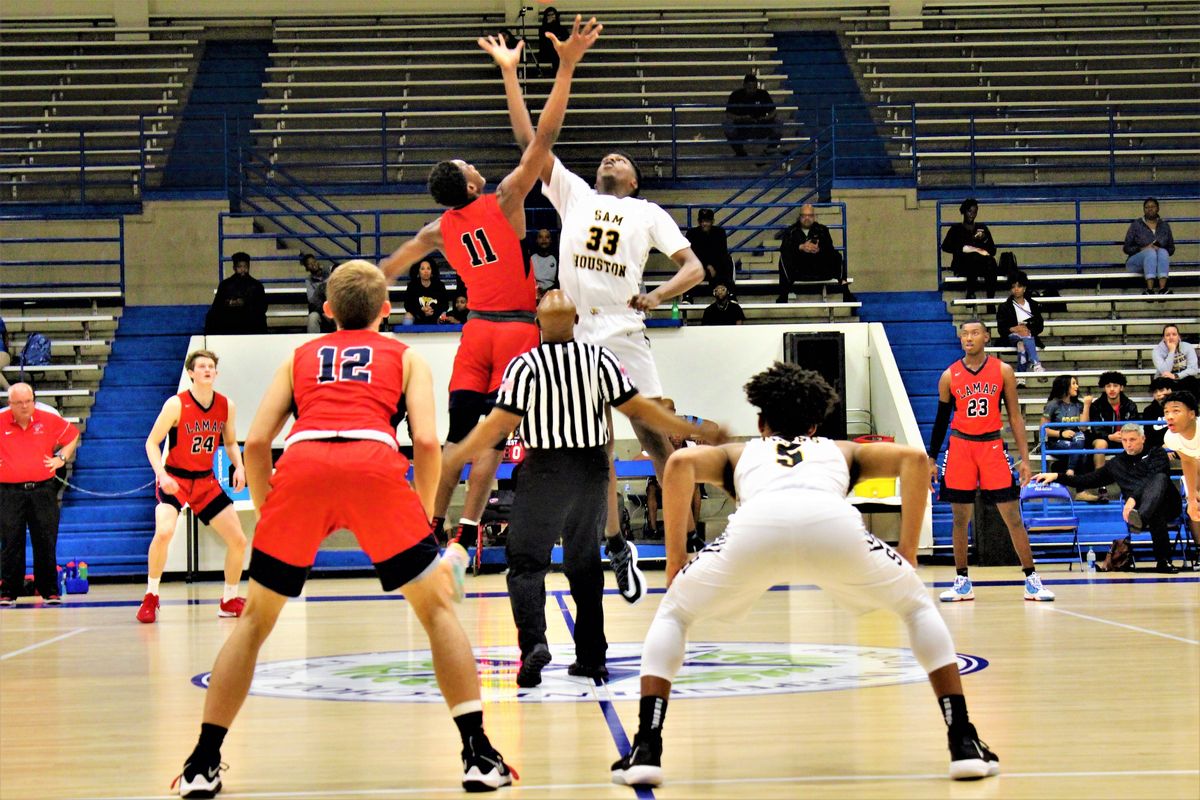 VYPE U Behind The Lens: Lamar Texans Remain Undefeated In District After Win Against Sam Houston MSTC (59-55)