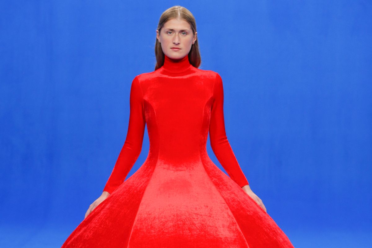 Til Ni Tilskynde Afslut Balenciaga to Show First Haute Couture Collection Since 1968 - PAPER  Magazine