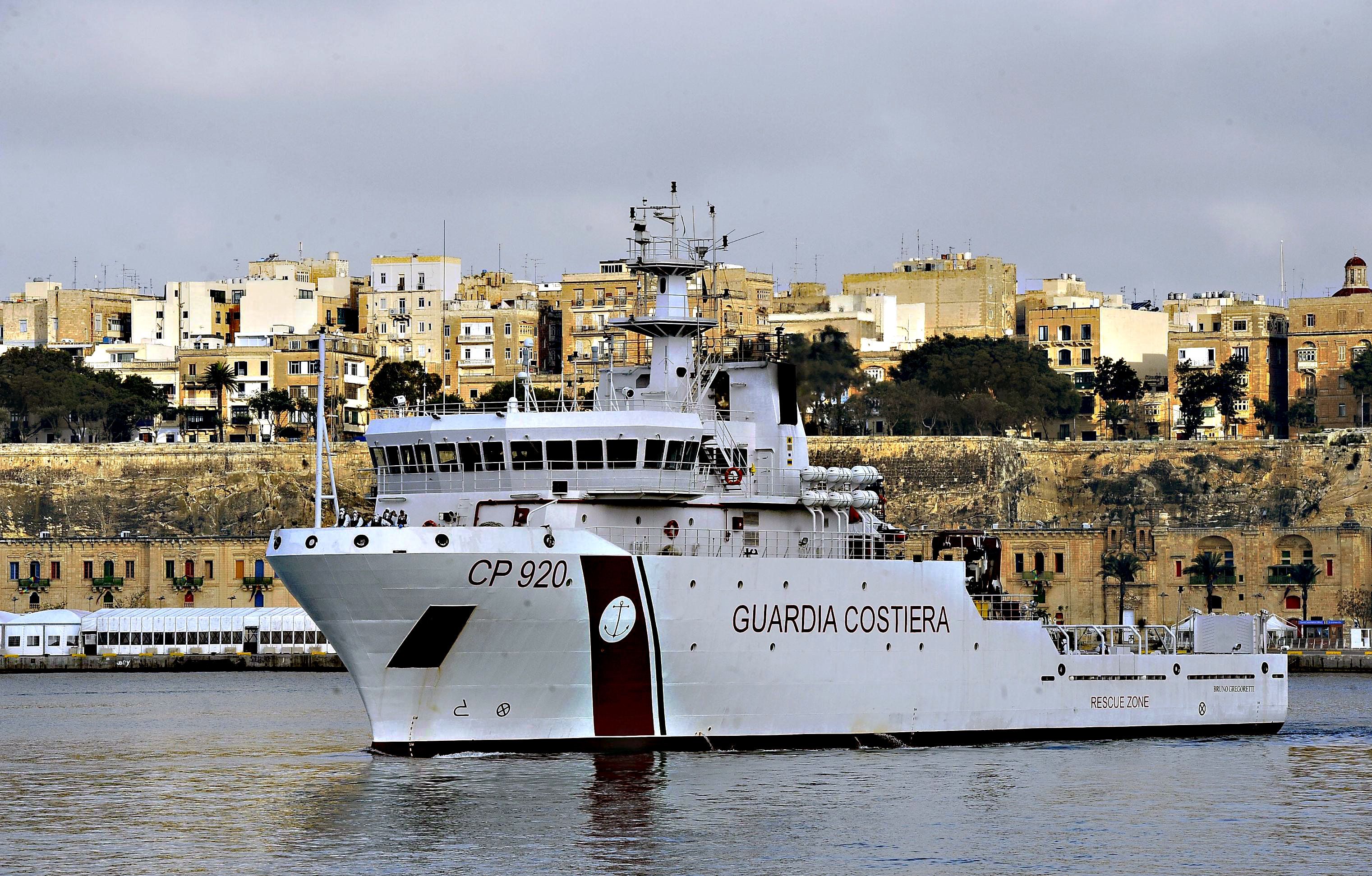 Una farsa italiana impossibile da spiegare