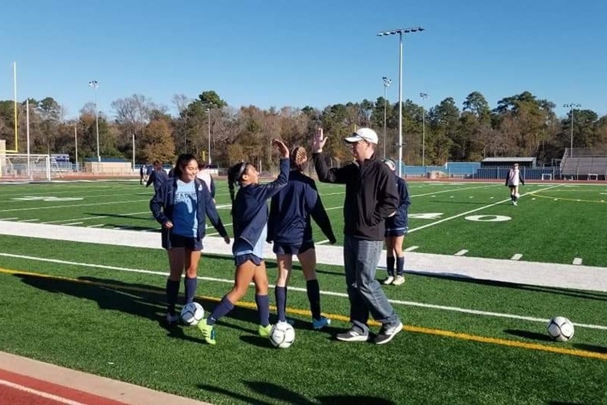 Kingwood soccer coach Pres Holcombe recovering from surgery, team showing support