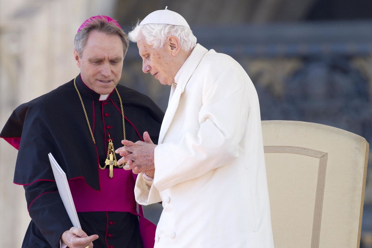 Padre Georg ha isolato il Pontefice emerito