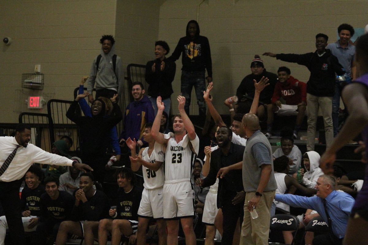 VYPE U: Foster finishes strong against Angleton