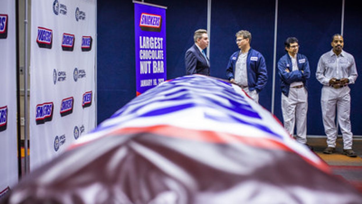 Two-ton Snickers bar in Texas sets Guinness World Record