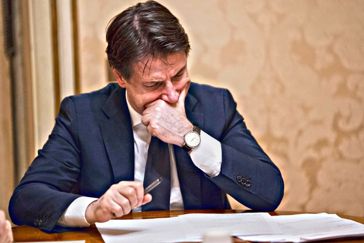 Crescita sotto zero, Conte resta congelato