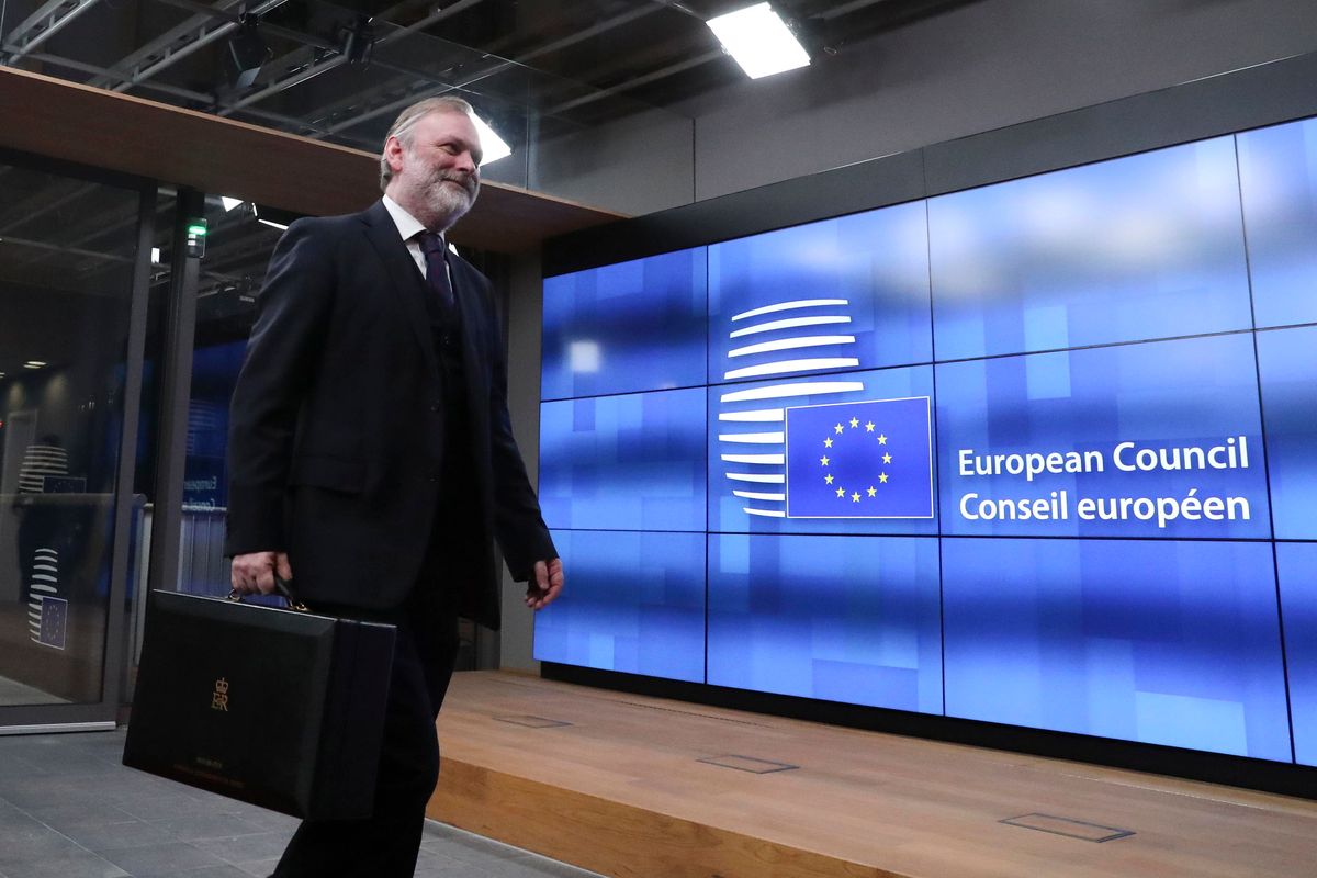 Le lobby d’Europa che ci fanno verdi. Quei 25.000 incontri (13 al giorno) con i commissari di Bruxelles