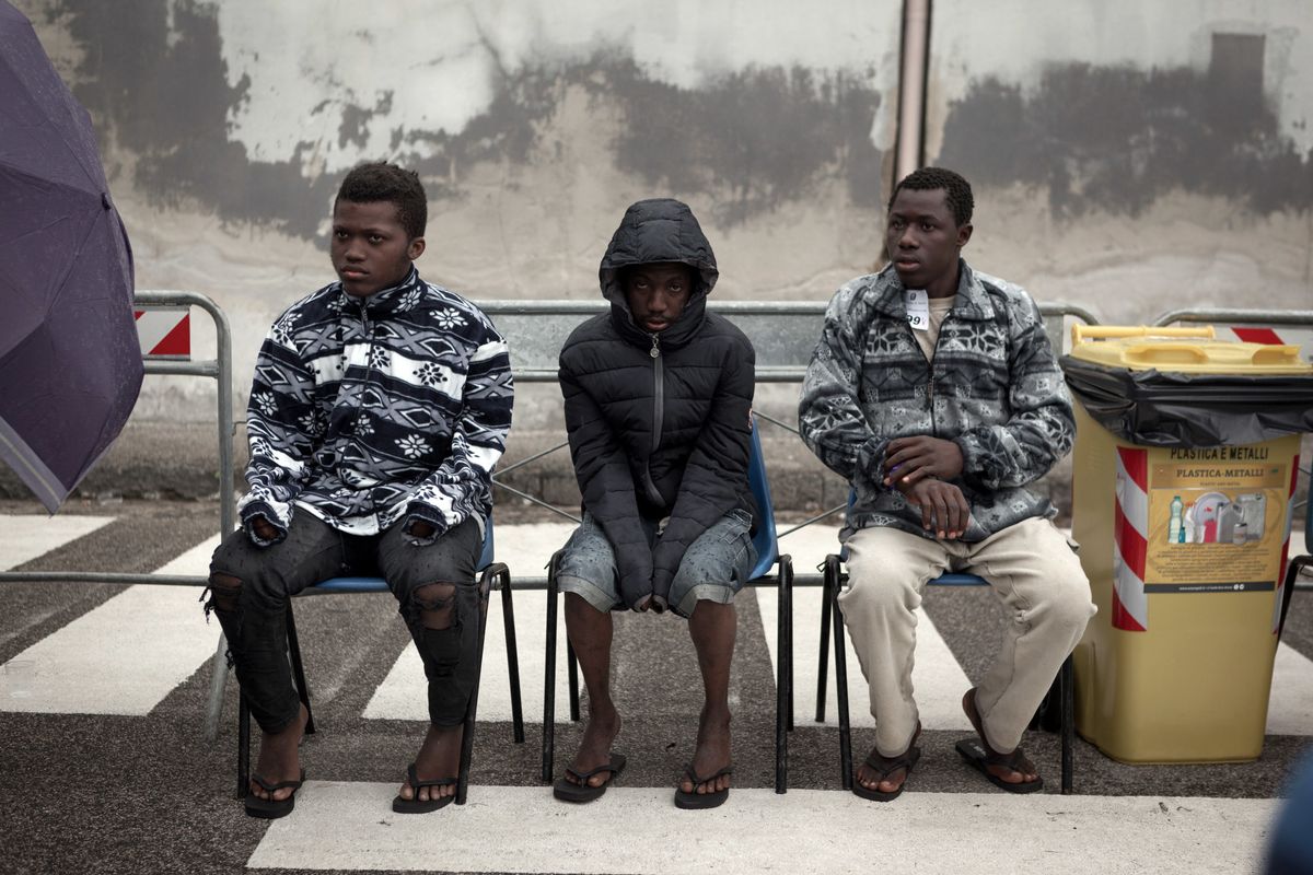 Assunzioni fantasma e finti licenziamenti di stranieri: la frode di indennità e 80 euro