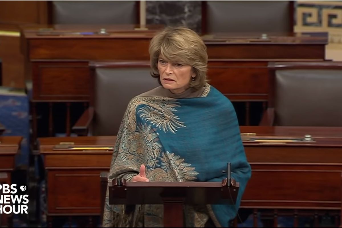 Lisa Murkowski Put Good Stuff In COVID Relief Bill, Voted Against It Like Weird Person