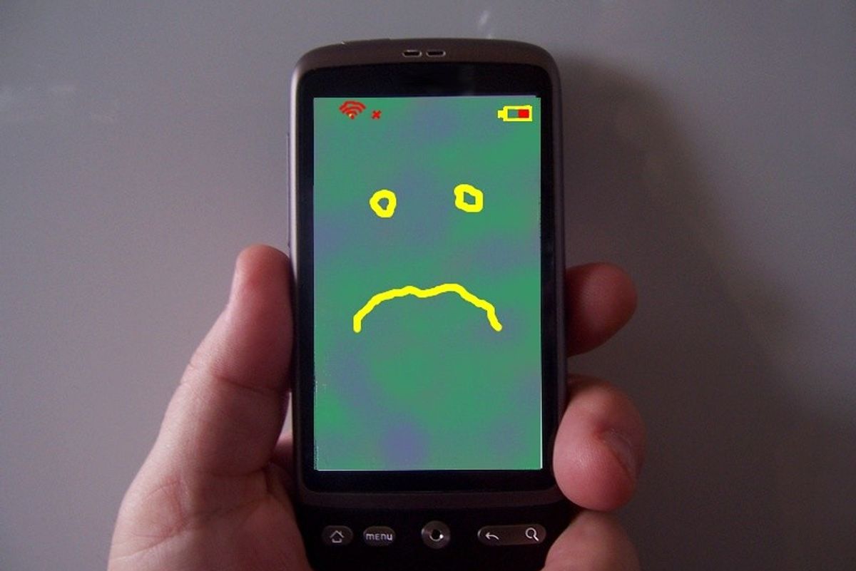 After getting an unsolicited dick pic, this woman punked her harasser with a genius fake app