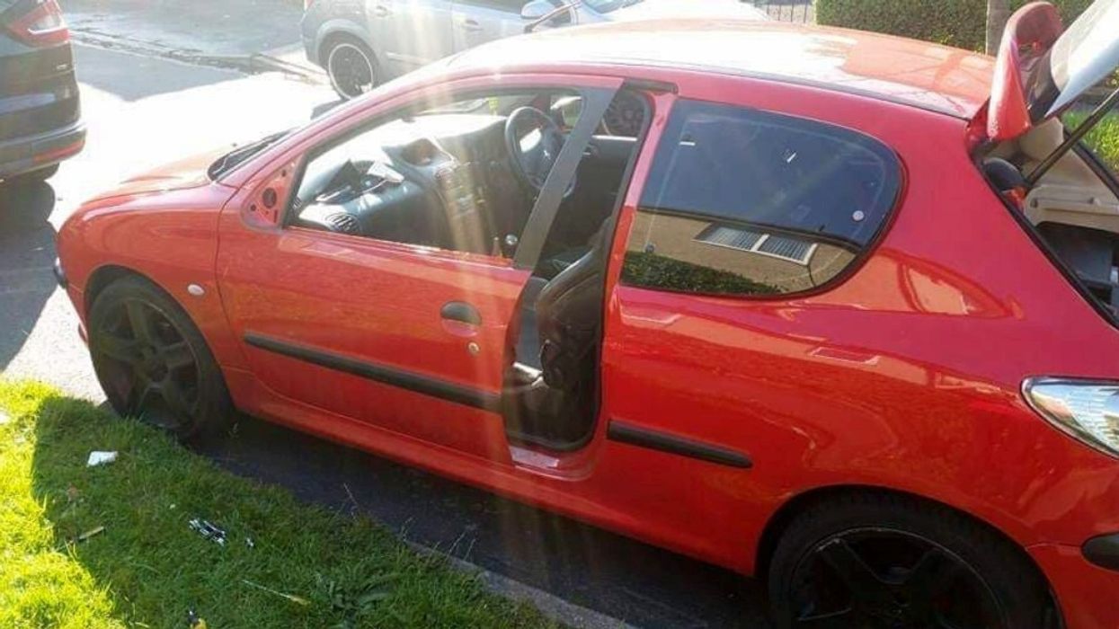 Man Spends Three Hours Replacing His Broken Car Door Only To Realize It's The Wrong Size