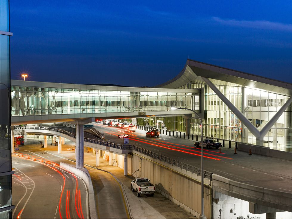 Houston airport first in Texas to be selected for facial recognition ...