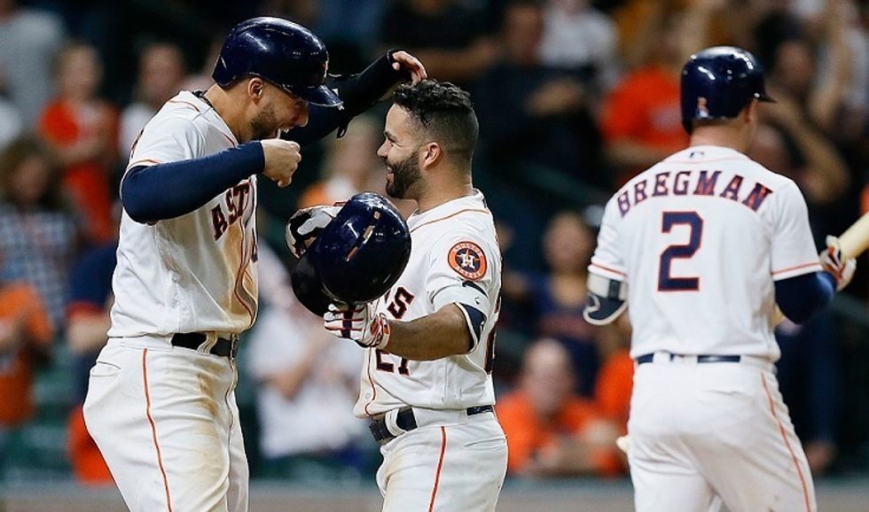 The Astros are still stealing stuff, and Houston's big sports weekend