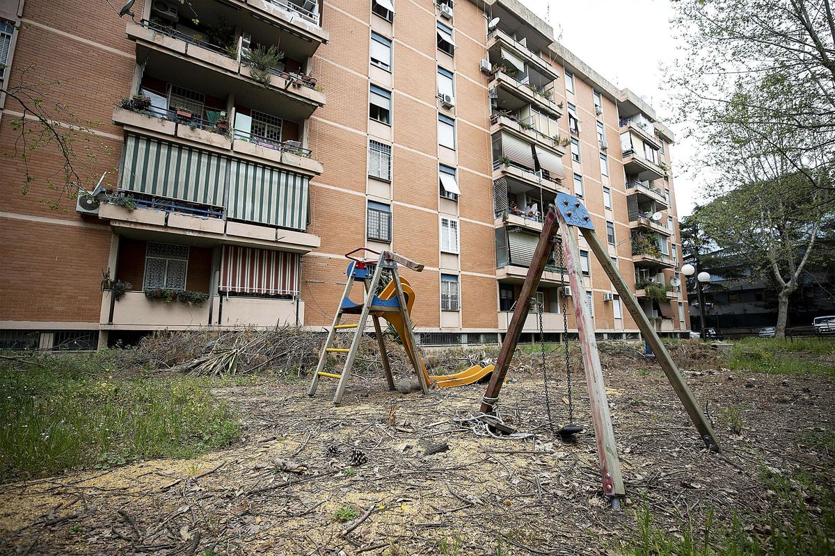 Così le nostre case finiscono nelle mani di un clan egiziano