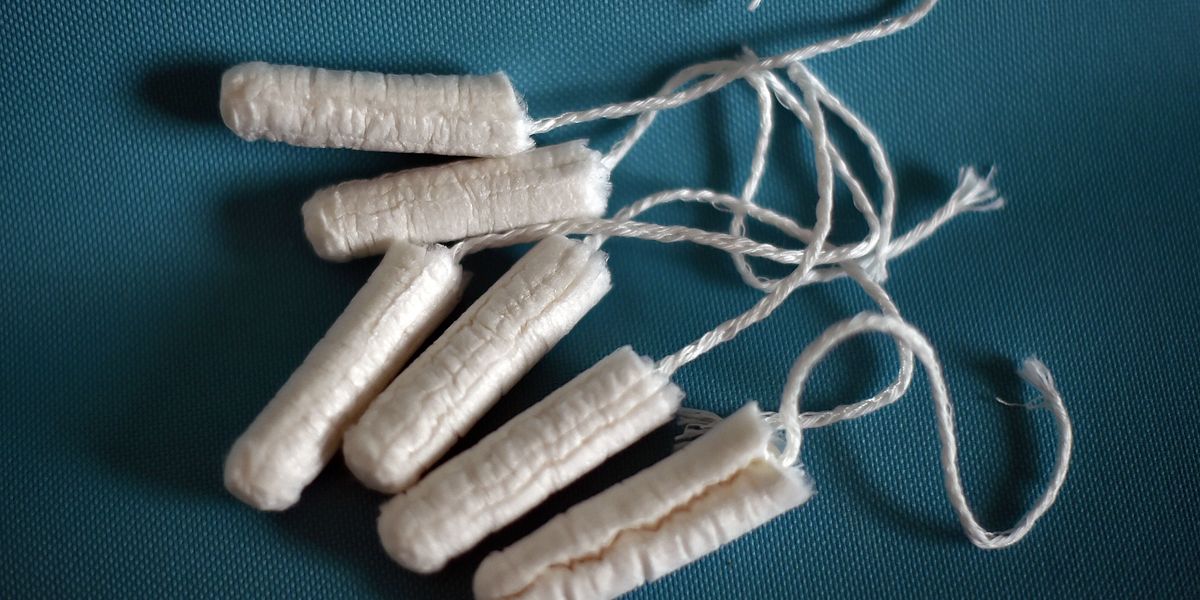 Twitter user goes viral after insisting that men get periods and Fitbit's 'Female Health' isn't inclusive enough: 'I'm not female and I menstruate'