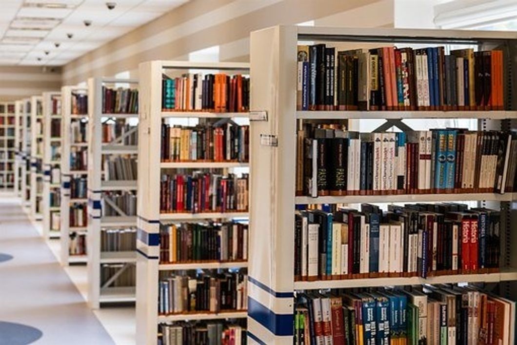20 Books to Read in 2020 According to A High School Teacher