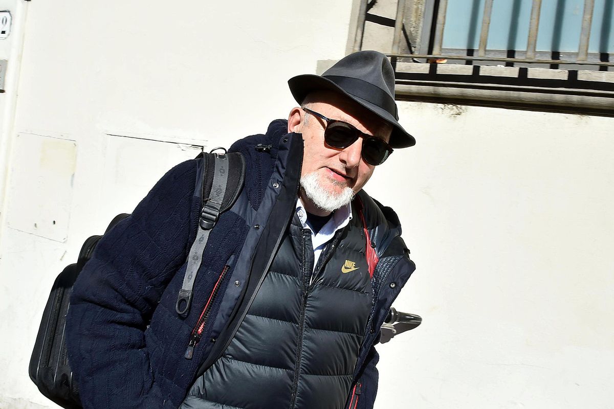 Gli scoop della «Verità» spingono babbo Renzi in tribunale per Consip