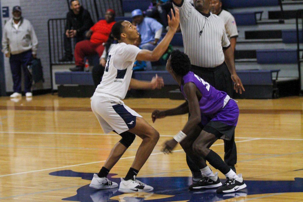 VYPE U Behind the Lens: Angleton Stuns Lamar Consolidated With Late Comeback