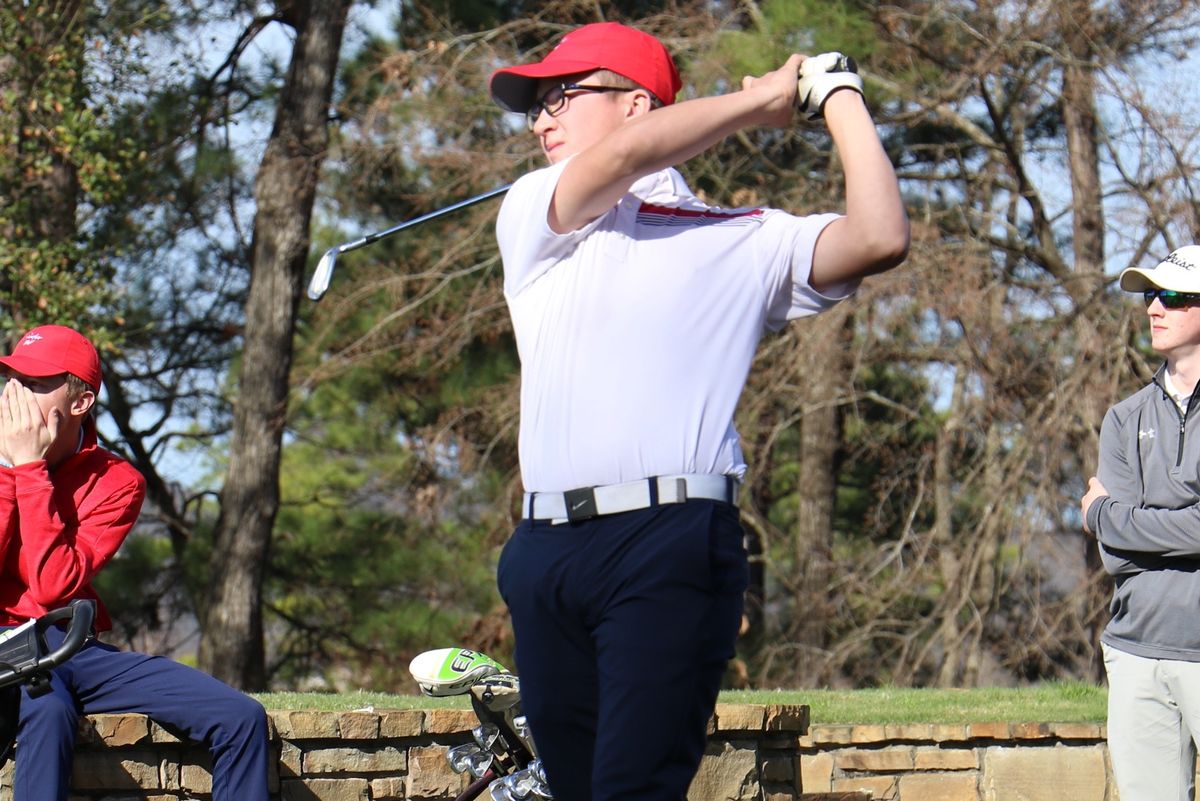 VYPE U: Oak Ridge's Carson Cooper Wins Golf Tournament