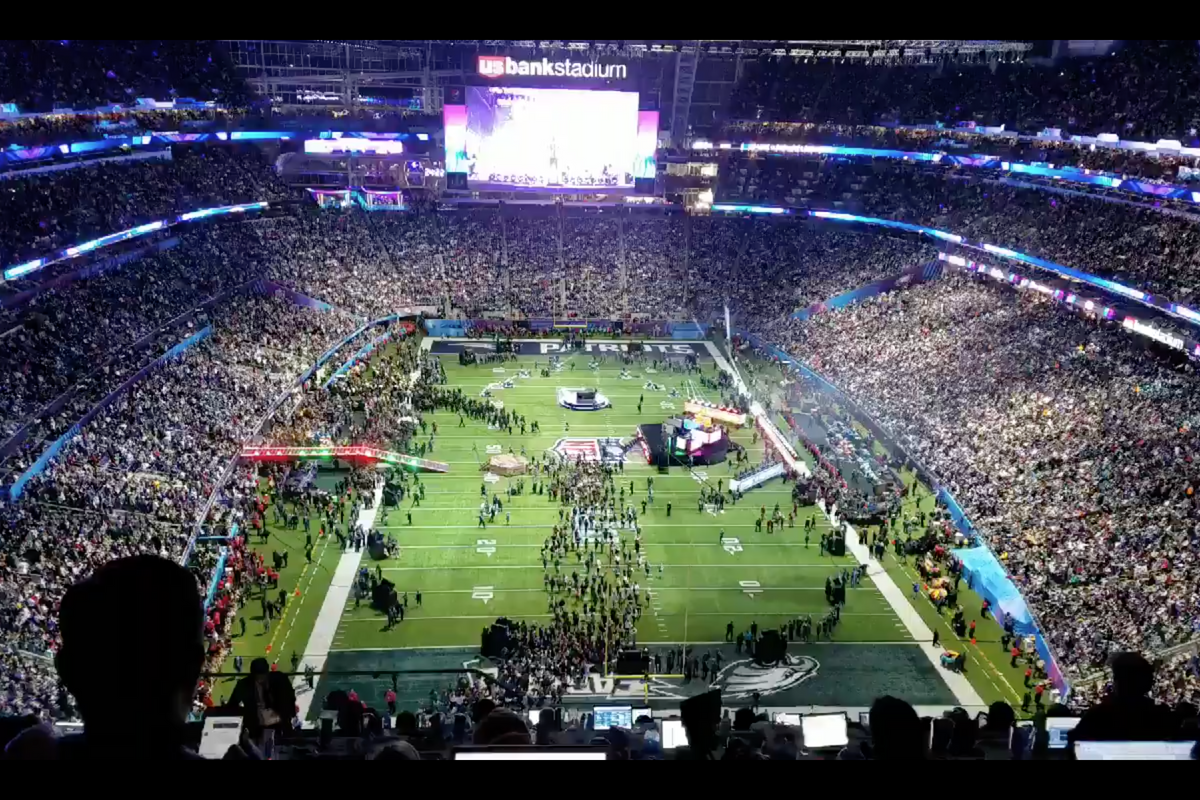 A teen is petitioning to get the Super Bowl moved to Saturday, and he kind of has a point