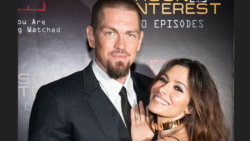 Steve Howey and wife Sarah Shahi.