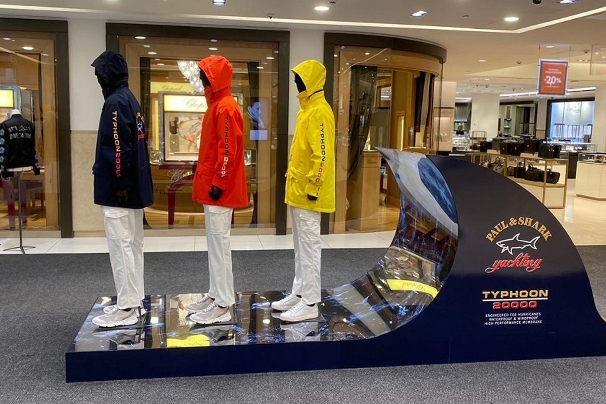 «Giubbotti dalla plastica gettata in mare»