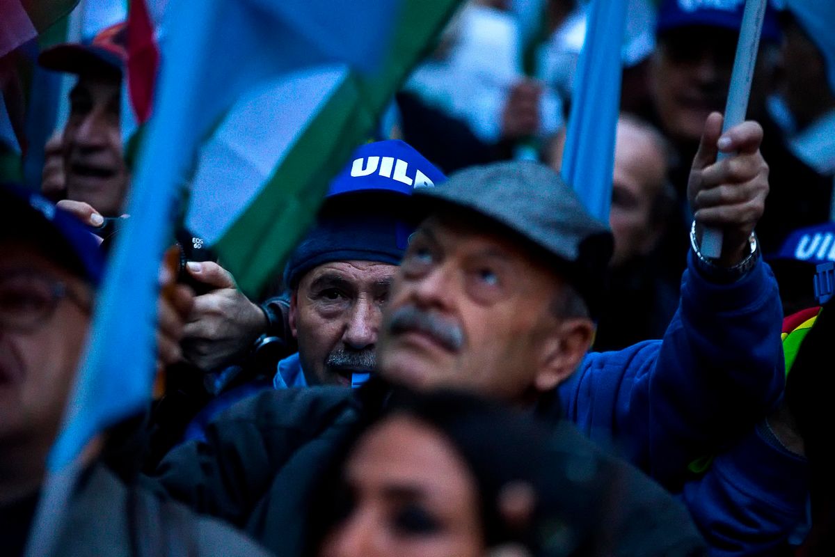 Pensionati. Le 7 bastonate subite dal governo Monti a oggi