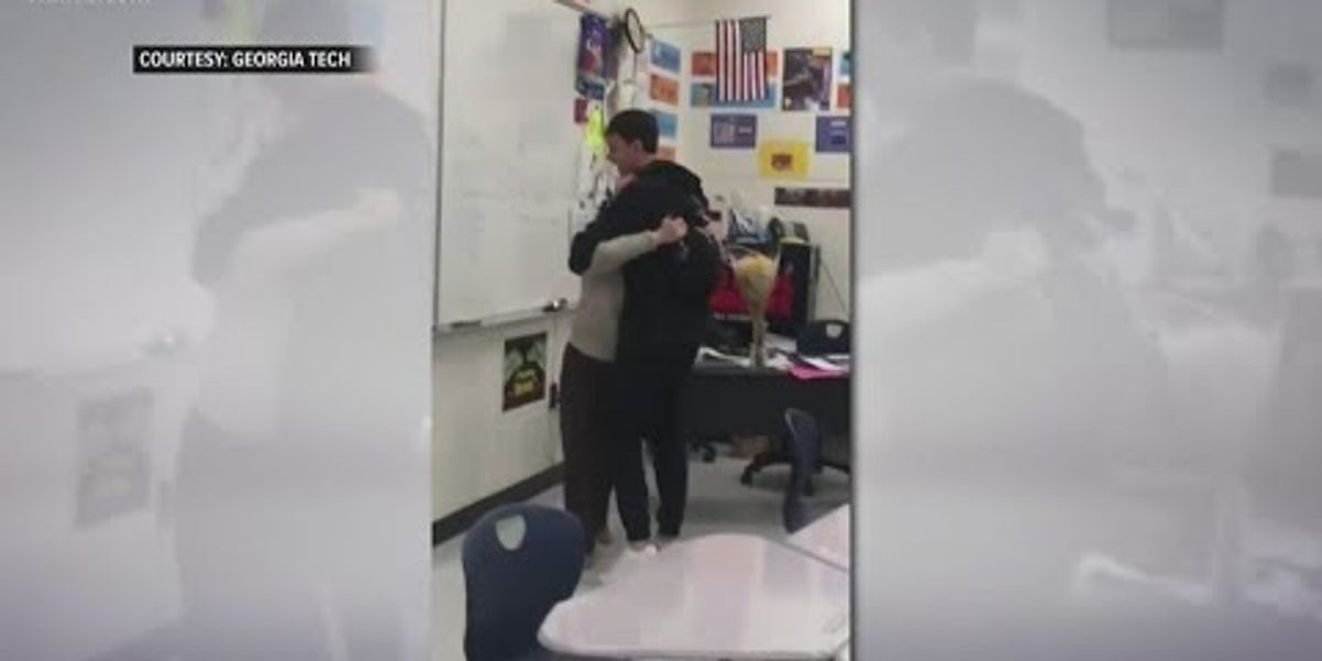 Georgia student surprises teacher with college acceptance news, and it ...