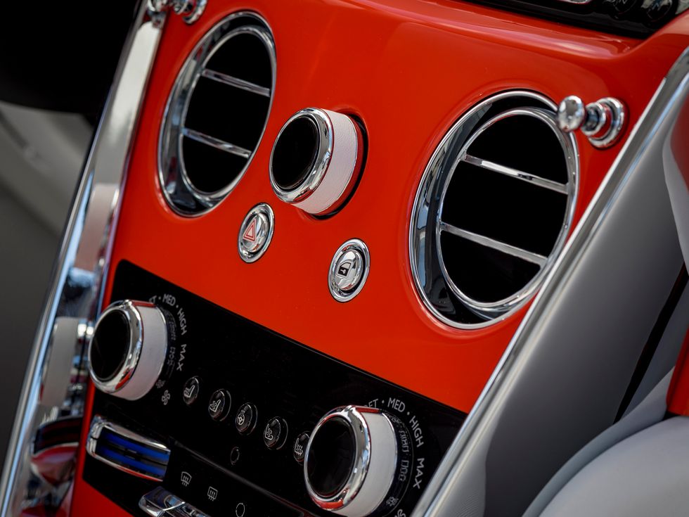 Cullinan in Fux Orange