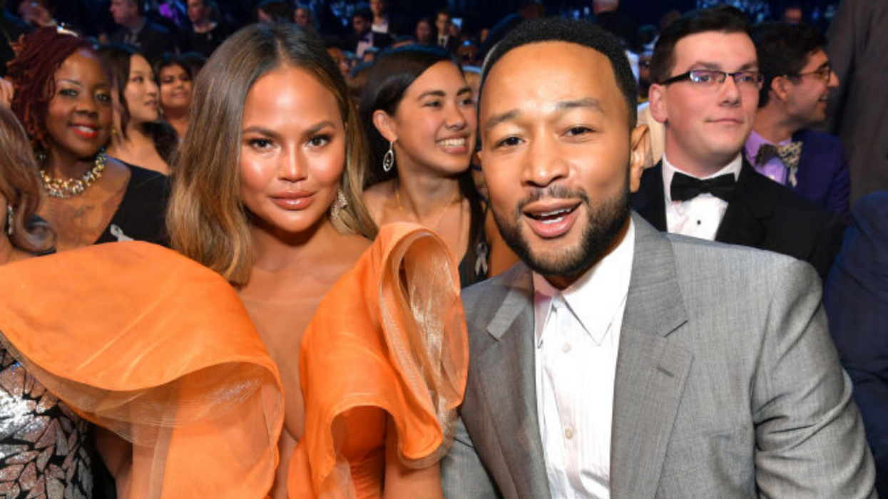 Chrissy Teigen Threw Some Serious Shade After A Troll Said John Legend Looked 'Like A Fool' At The Grammys