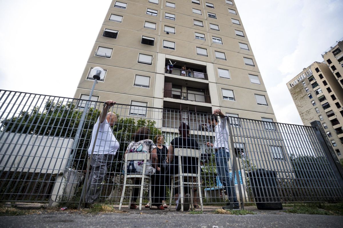 Case popolari ai rom e agli immigrati. La fase 2 giallorossa parte dal Lazio