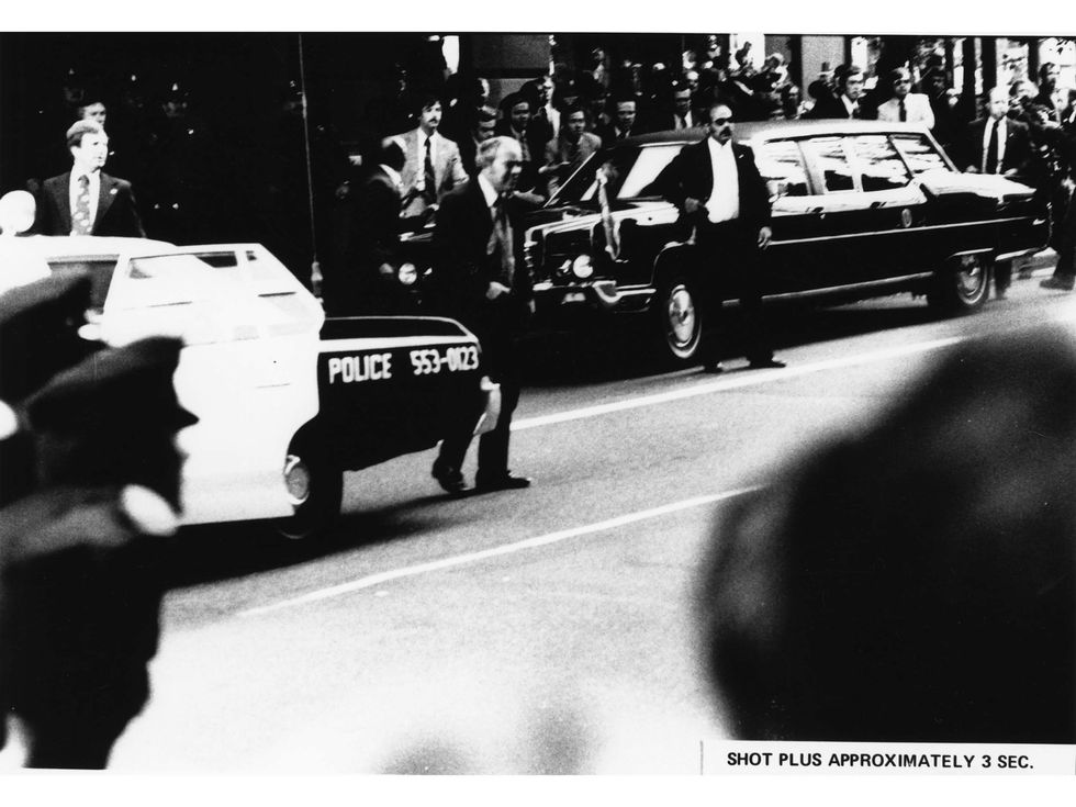 Ford assassination attempt 1975