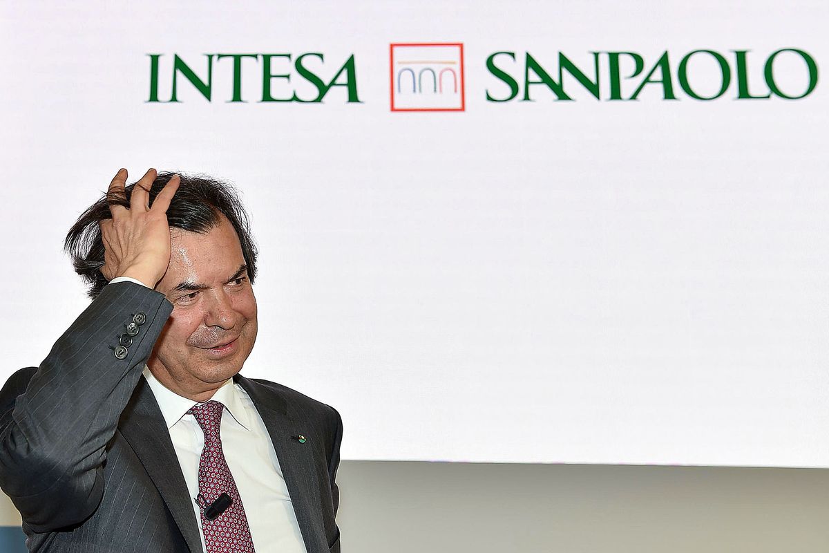 Assieme a Ubi
Intesa si mangia i vecchi nemici. E Mps resta sola