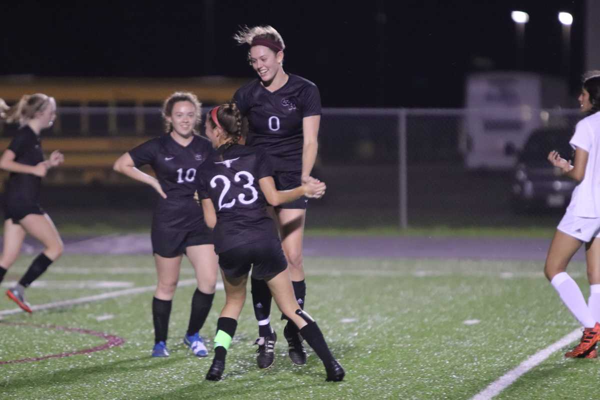 VYPE U Behind the Lens: GRHS Girls Soccer Defeat the Pearland Oilers