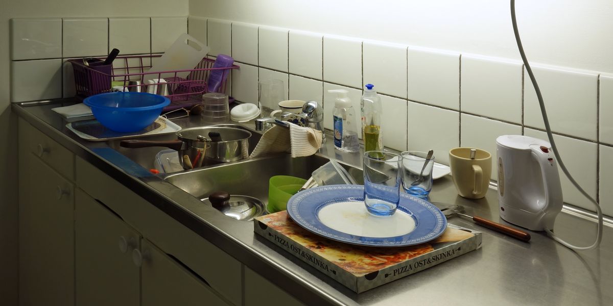 People Describe The Worst Mess They've Ever Had To Clean