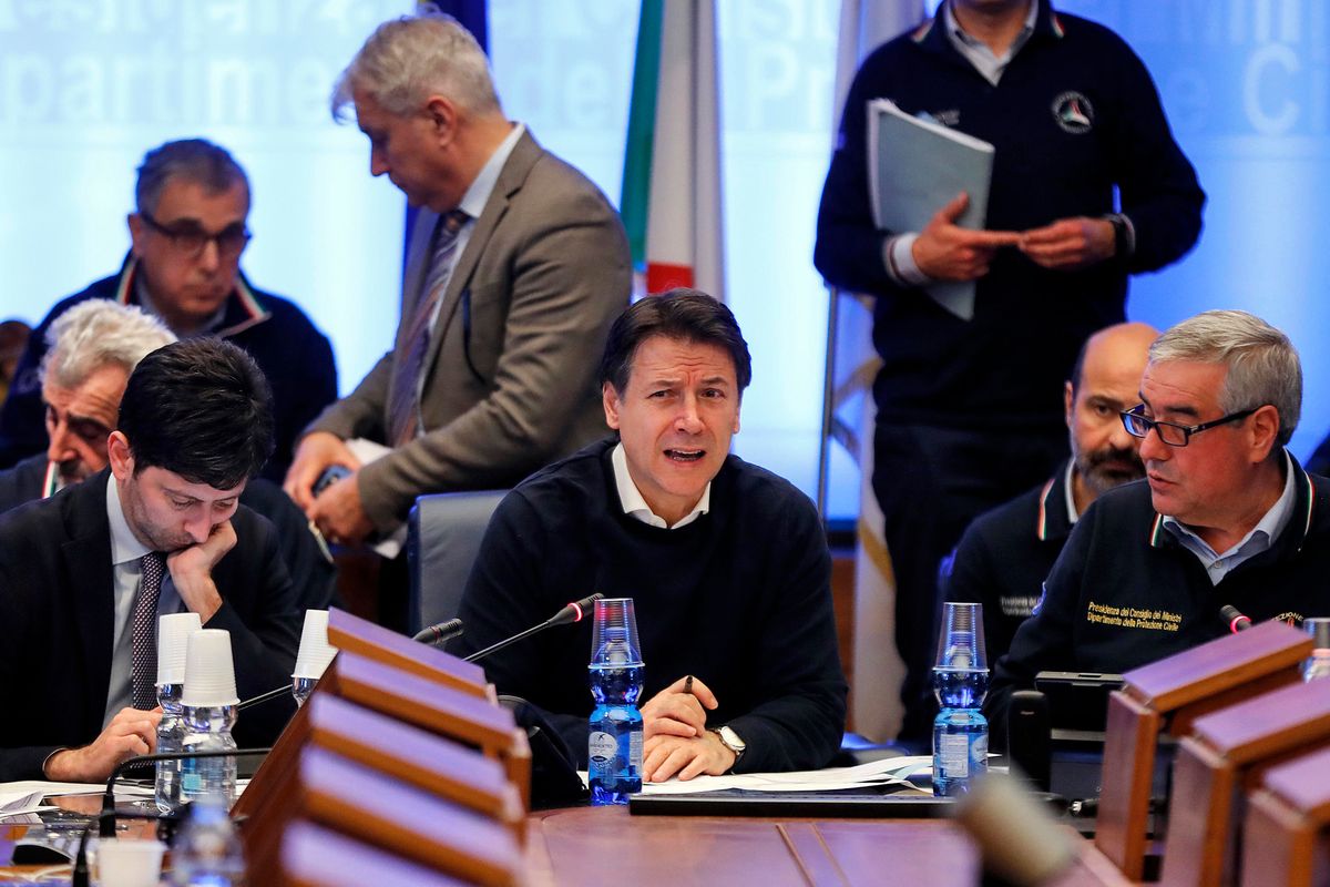 «Noi sul virus primi in Europa». Sì, per morti e per contagiati