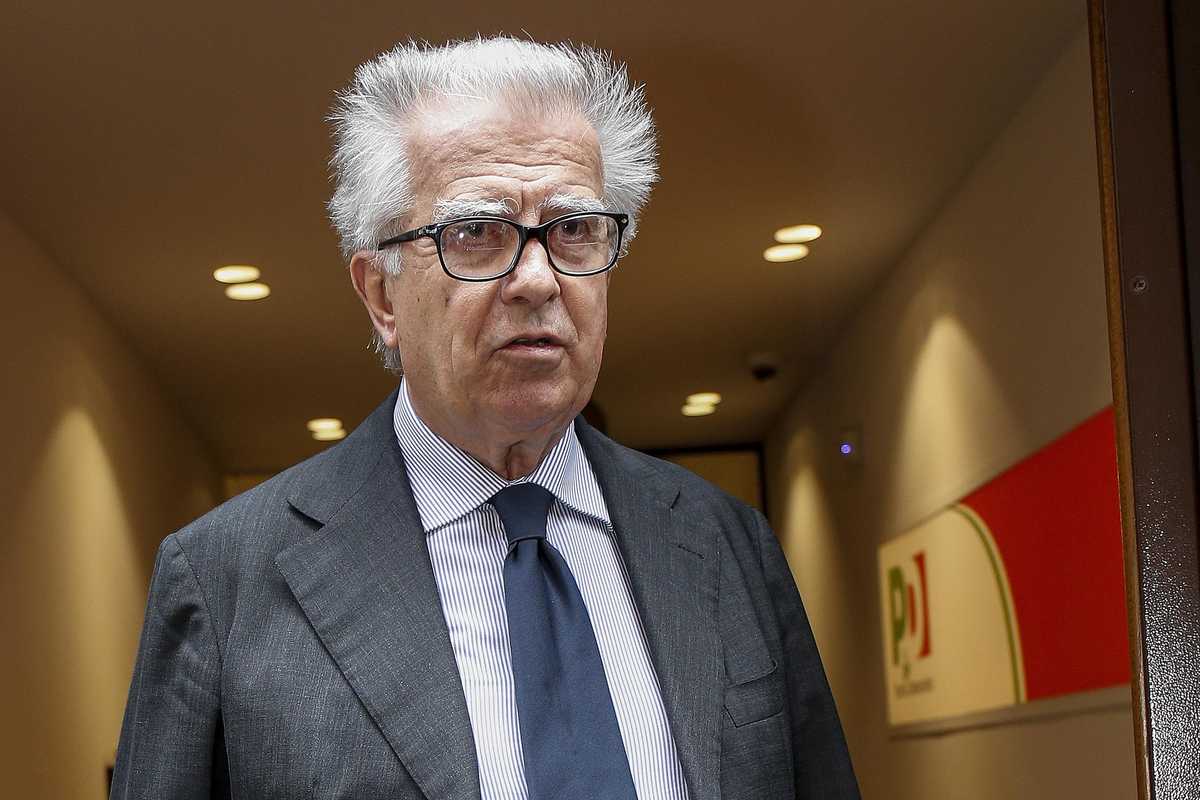 Luigi Zanda: «Renzi ha sbagliato più volte analisi e continua a compiere errori clamorosi»
