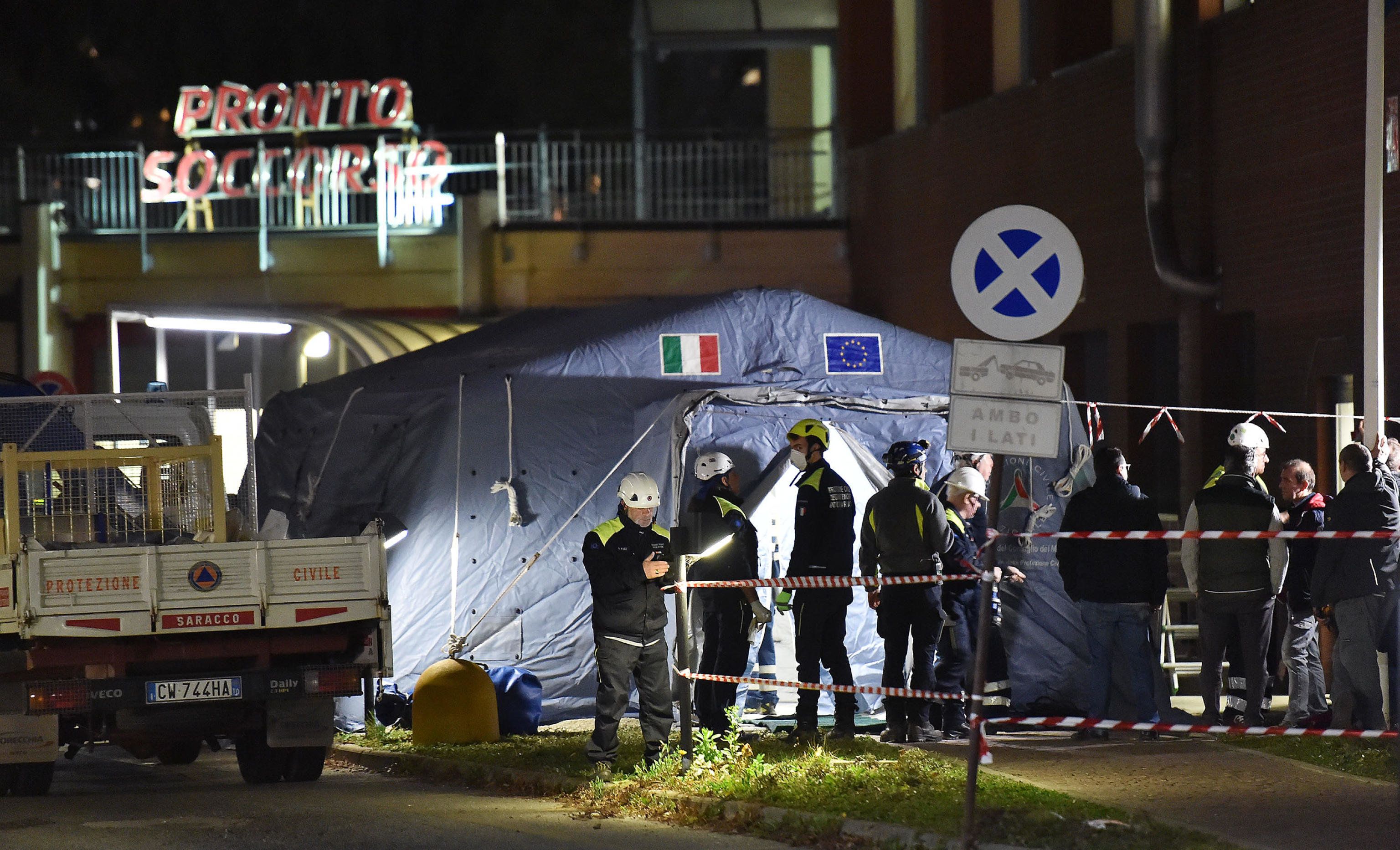 Zone rosse chiuse a chiave e polizia a guardia dei varchi. La terza vittima è a Crema