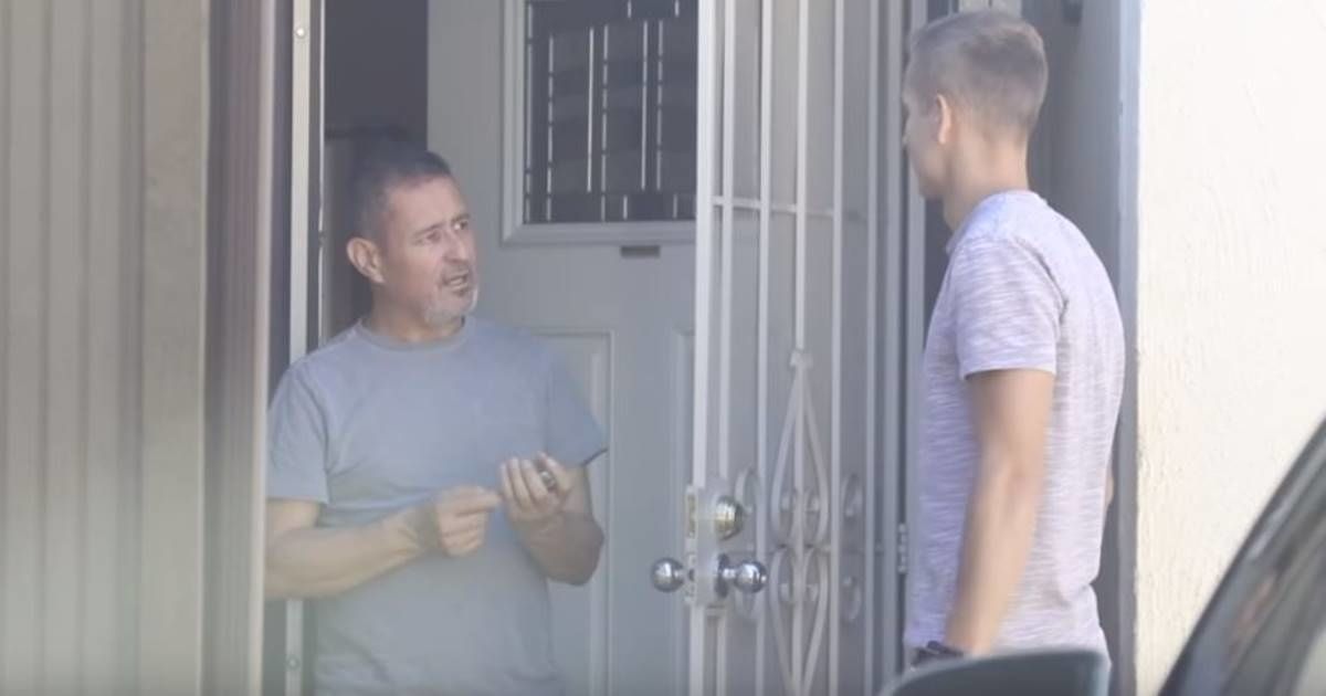 A stranger knocked on random doors and paid the rent of anyone who answered