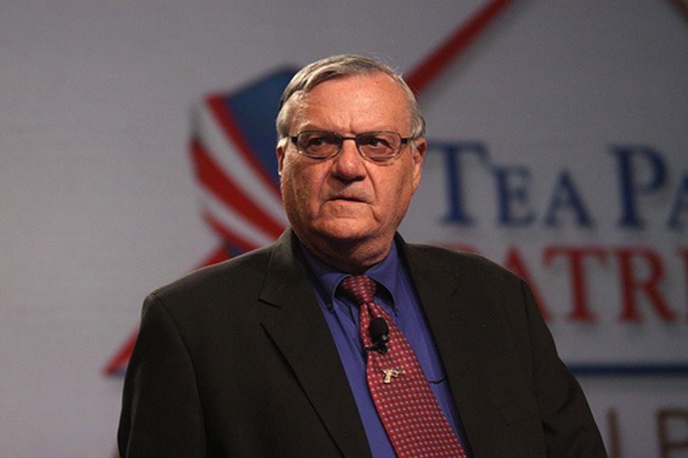 Sheriff Joe Arpaio Mocks Feds, Trumpets Abuse Of Power At Fundraiser