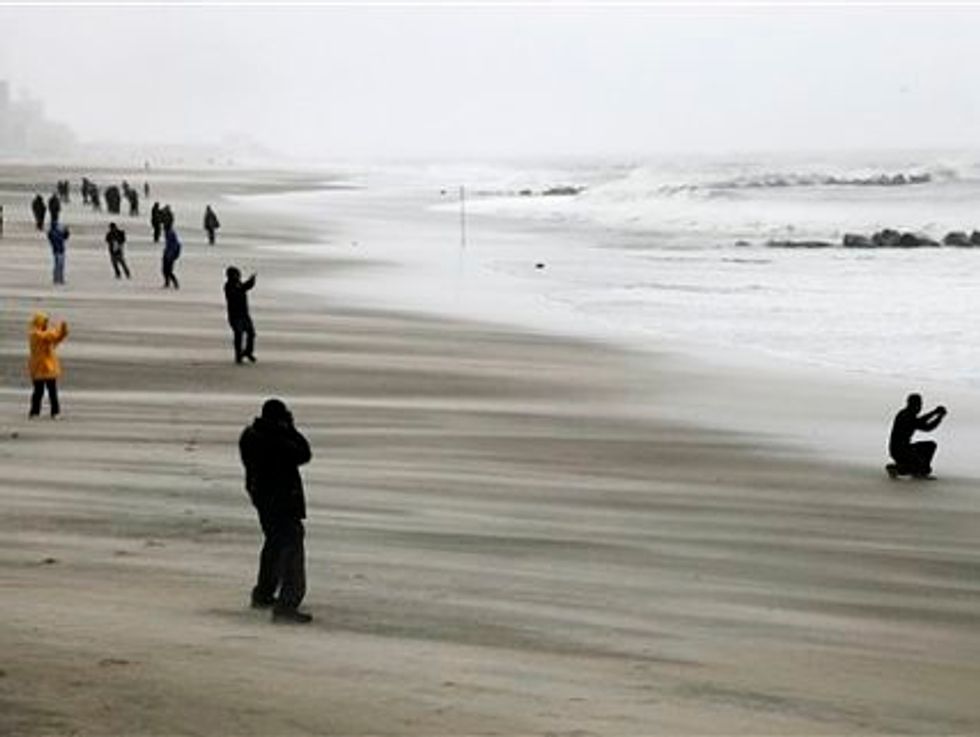 Hurricane Sandy To Make Landfall Monday Night; Presidential Campaigns Suspended