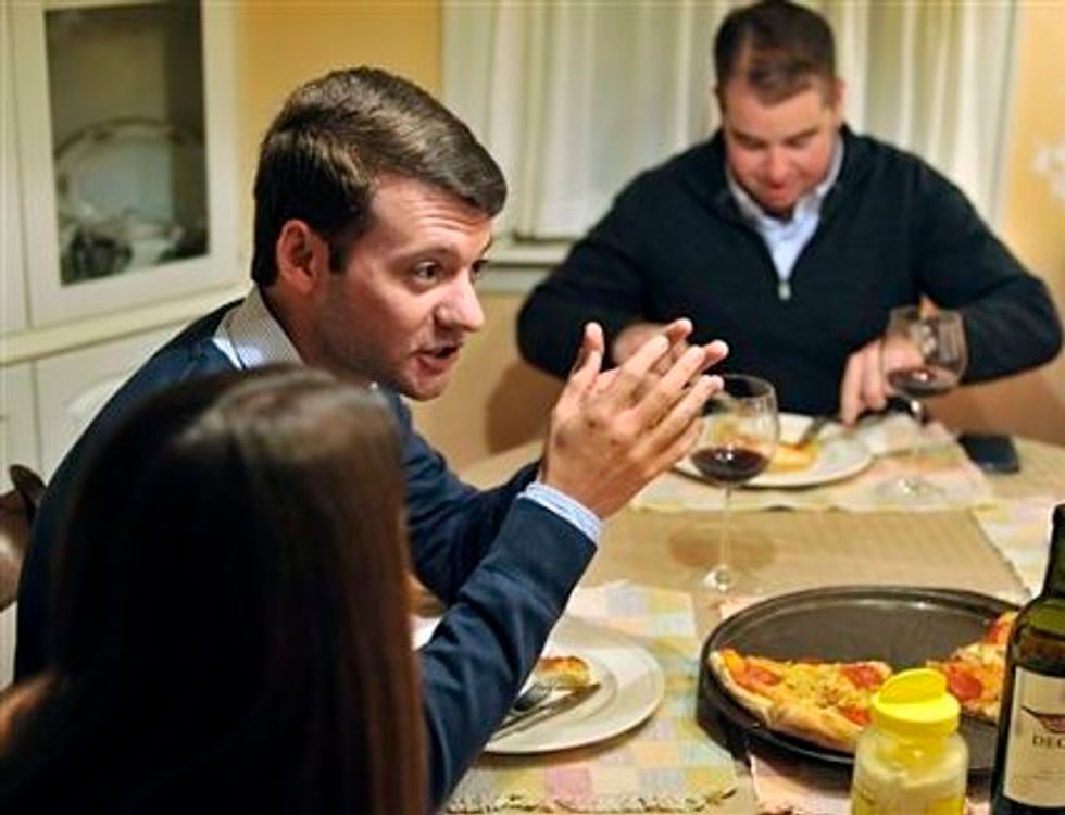 5 Things To Tell Your Republican Relatives At Thanksgiving Dinner