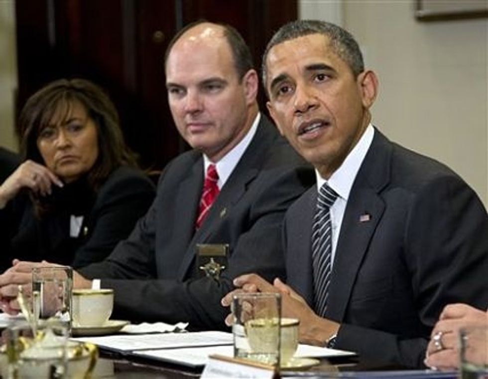 Obama Enlists Police Chiefs To Push For Gun Reforms