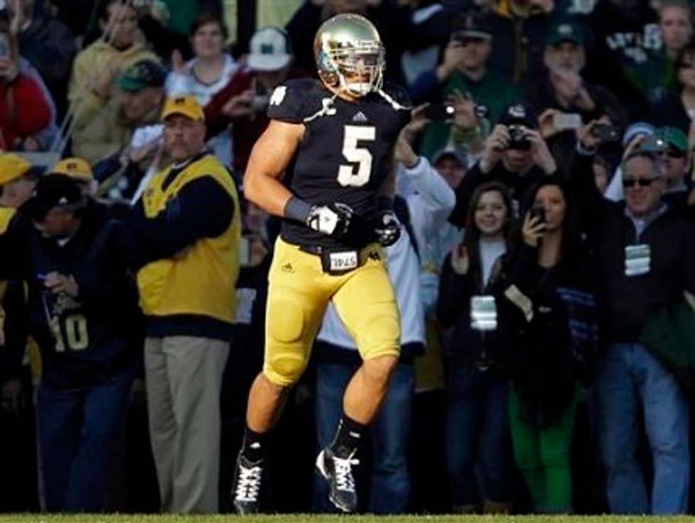 Manti Te’o And Looking Down At The Screen Decade