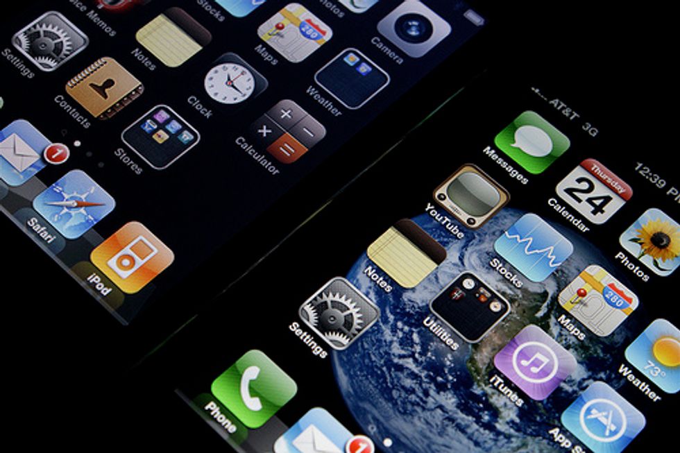 White House Backs Petition To Legalize Cellphone Unlocking
