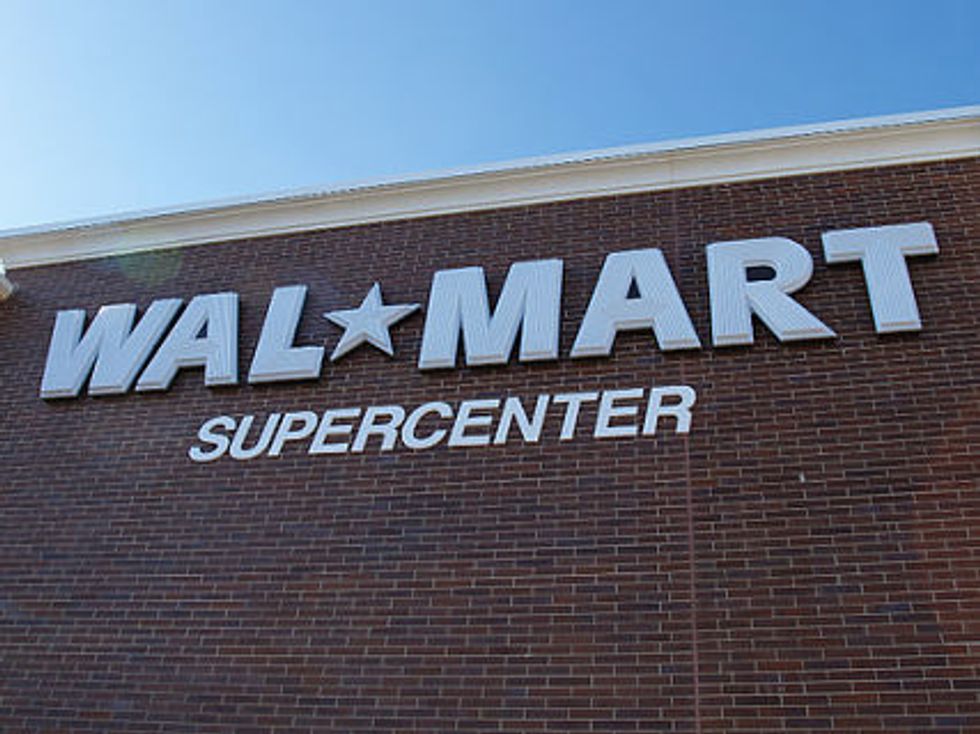 The Real Walmart: One Store Costs Taxpayers At Least $904,542 Per Year