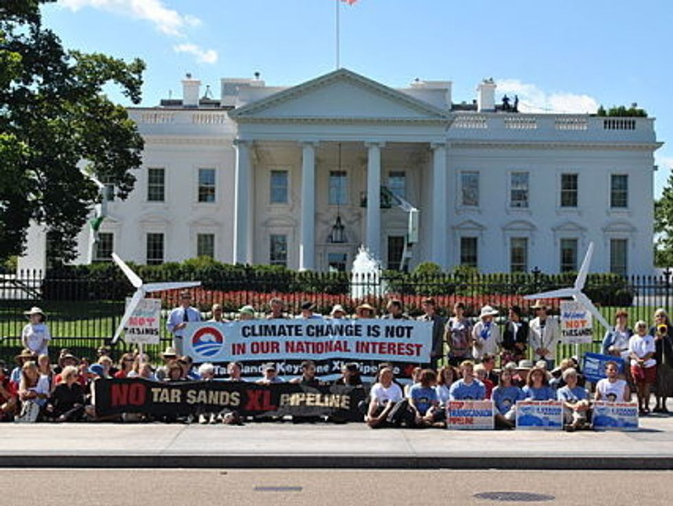 Former Obama Staffers Urge President To Reject Keystone XL Extension