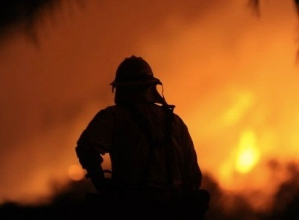 Palm Springs Wildfire Sparks Evacuation Order